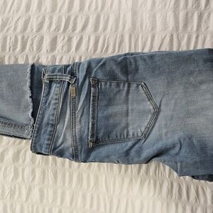 Levi's Light Wash Denim Jeans